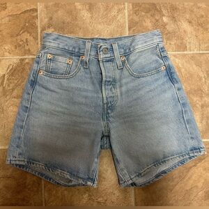 Levi’s 501 mid thigh Denim Women's Shorts